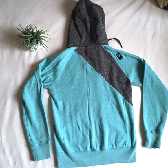 VOLCOM • Aqua & Grey Tunic Zip Up Sweatshirt - Picture 4 of 8